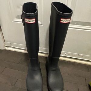 Hunter Black Rain Boots Size 8 Matte Black